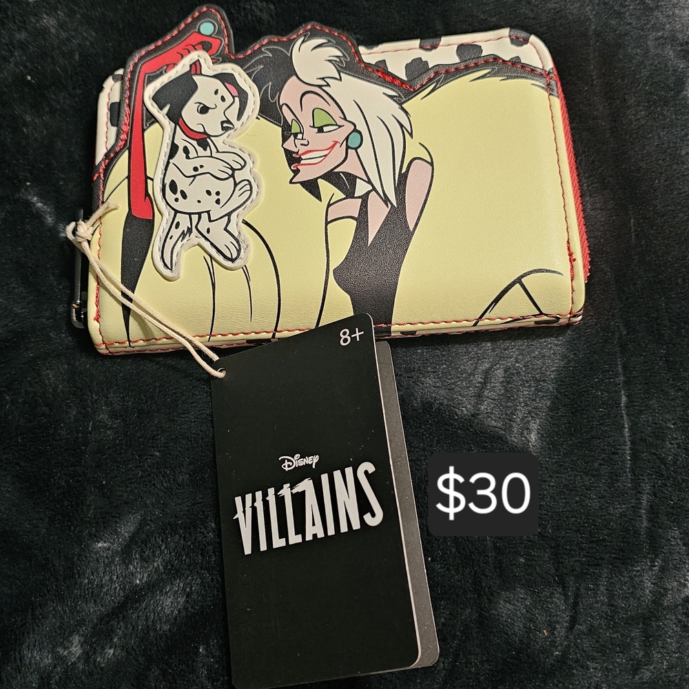 Disney Villains Cruella de Vil Yellow and Black Wallet